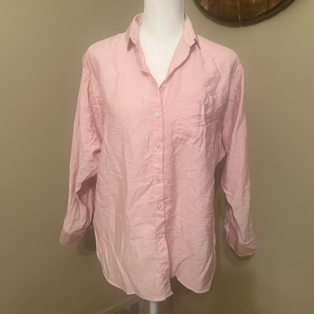 LOFT Light Pink Casual Button Down Shirt